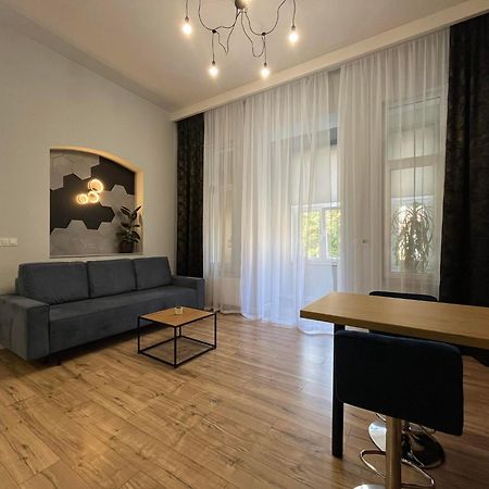 Golden Premium Apartment Slowackiego, Centrum, Parking เคียลเซ ภายนอก รูปภาพ