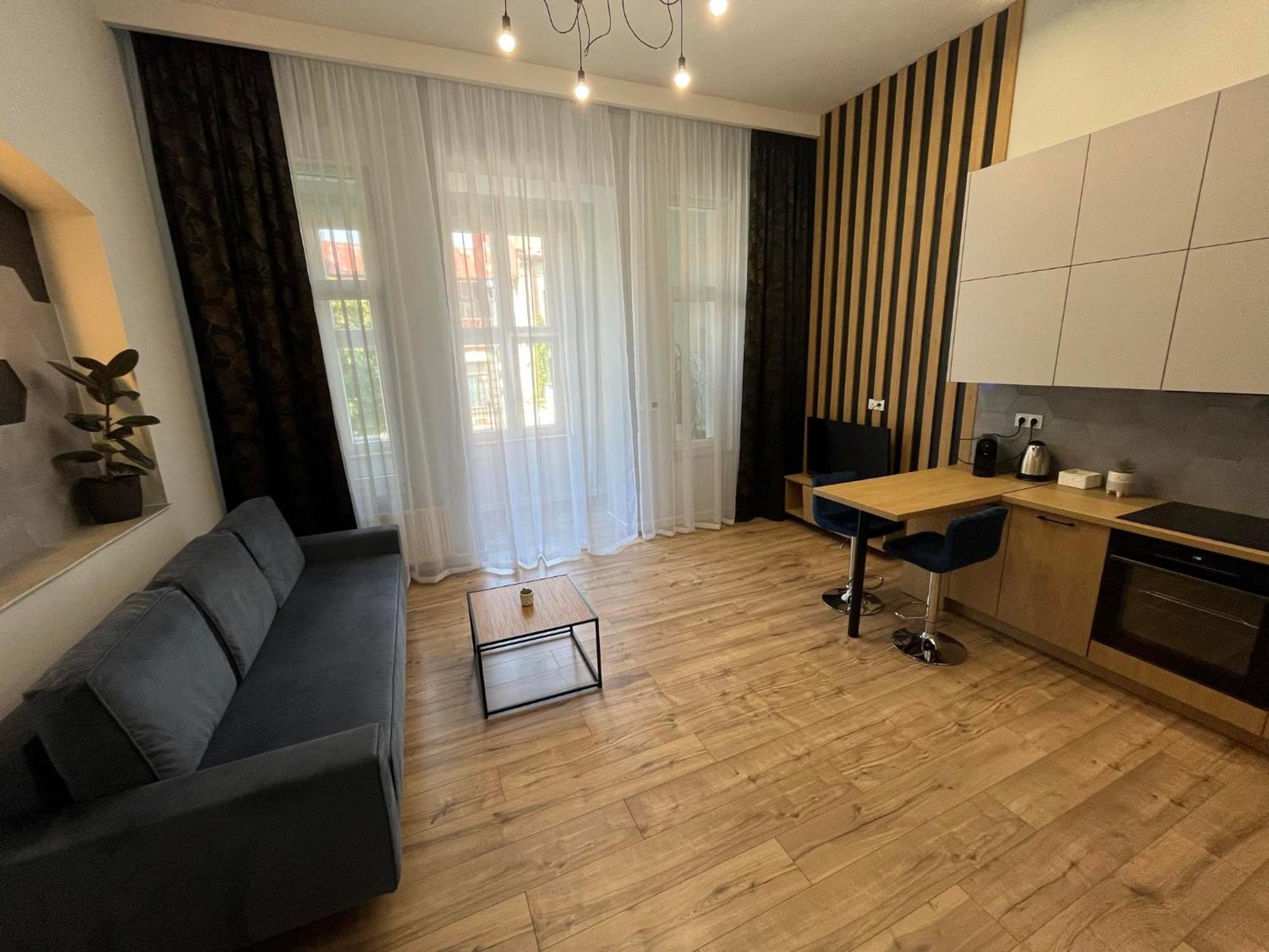 Golden Premium Apartment Slowackiego, Centrum, Parking เคียลเซ ภายนอก รูปภาพ