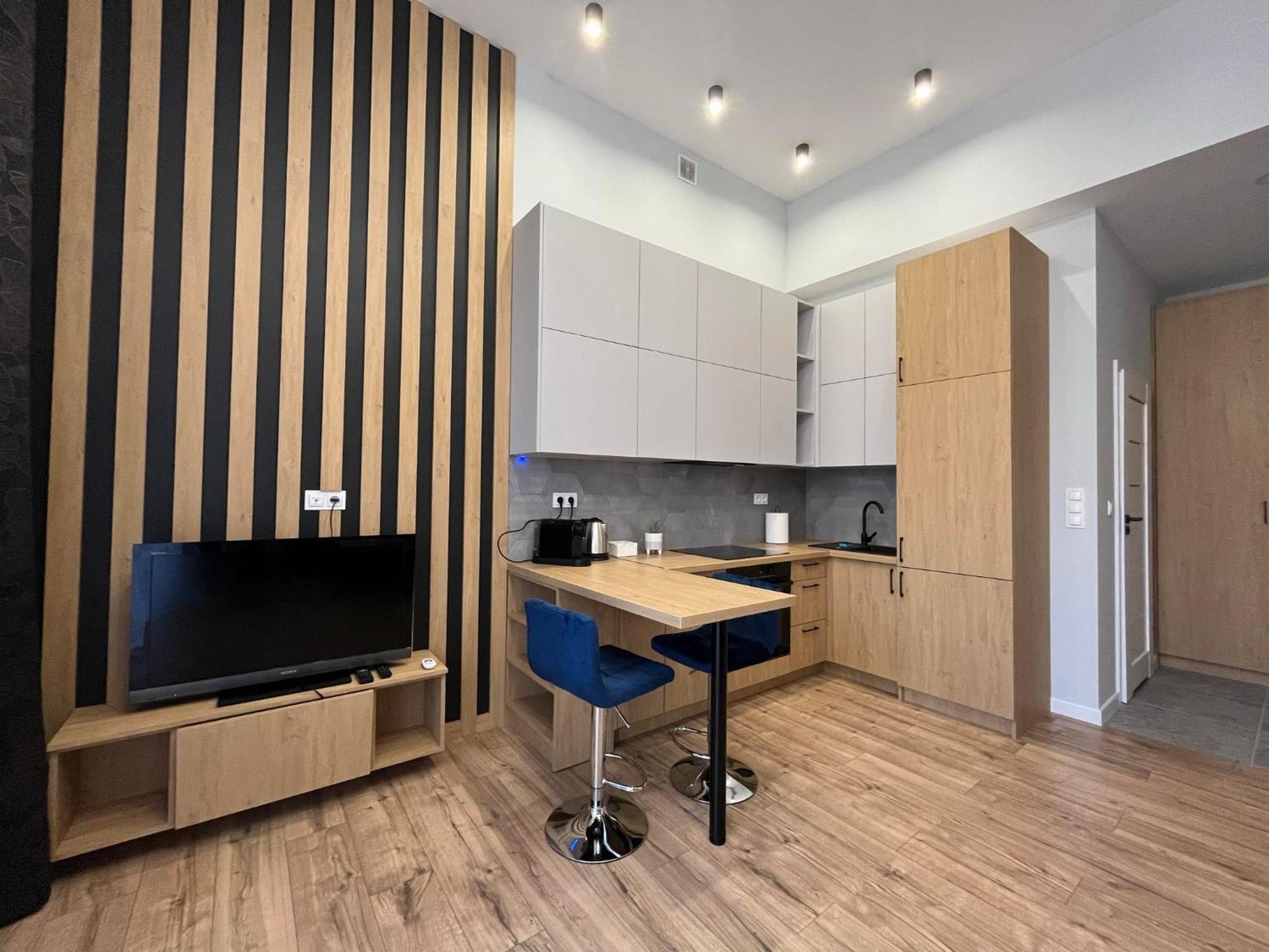Golden Premium Apartment Slowackiego, Centrum, Parking เคียลเซ ภายนอก รูปภาพ